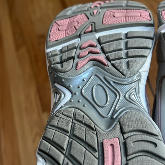 VIONIC 23Walk White/Pink Orthotic Sneaker, Size 11 - Picture 8 of 8